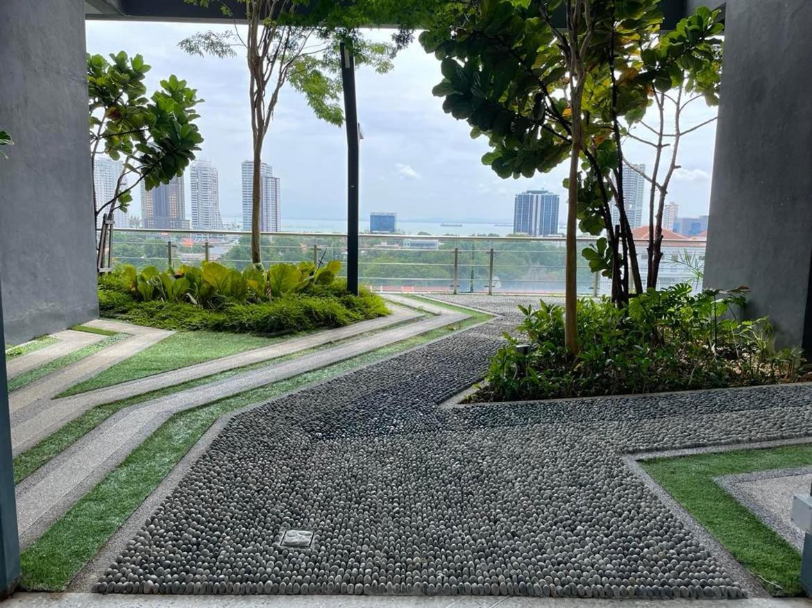 The Ash, 3br Seaview By Wstay @ Tropicana 218 Macalister